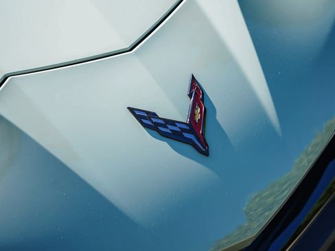Used 2024 Chevrolet Corvette Stingray Convertible w/ 1LT RWD image 11