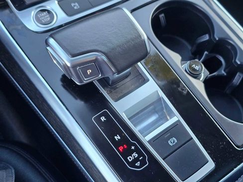 Used 2024 Audi Q7 3.0T Premium Plus image 37