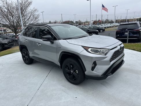 Used 2021 Toyota RAV4 XSE w/ XSE Grade Weather Package image 2