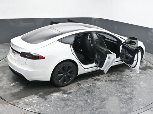 Used 2021 Tesla Model S Plaid image 81