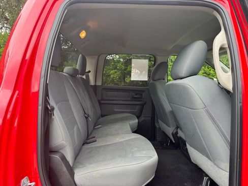 Used 2016 RAM 2500 Tradesman w/ Chrome Appearance Group AWD/4WD image 13