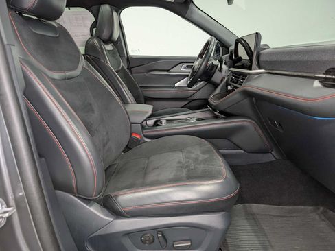 Certified 2025 Ford Explorer ST AWD/4WD image 45