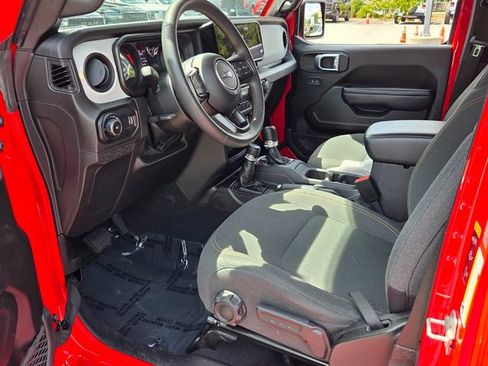 Used 2024 Jeep Wrangler Unlimited Sport AWD/4WD image 14