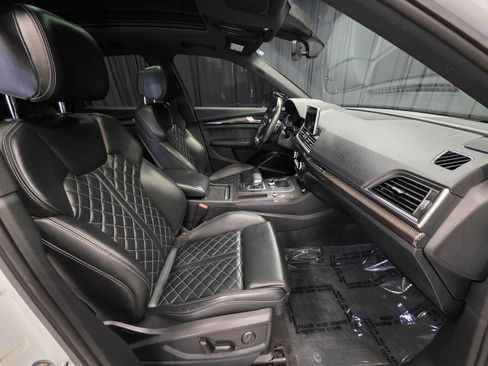 Used 2020 Audi SQ5 Premium Plus w/ Premium Plus Package image 38