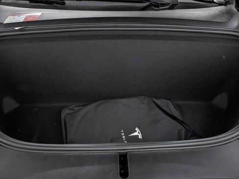 Used 2016 Tesla Model X 75D image 15