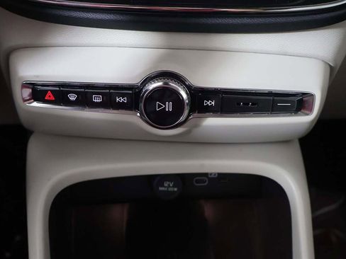 Used 2024 Volvo XC40 B5 Plus w/ Protection Package Premier image 49