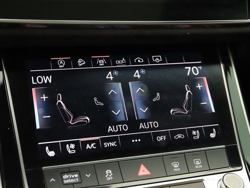Used 2019 Audi Q8 Premium Plus w/ Premium Plus AWD/4WD image 25