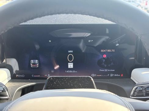 Used 2026 Lincoln Aviator 2WD image 9