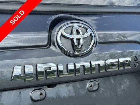 Used 2023 Toyota 4Runner SR5 Premium w/ Moonroof Package AWD/4WD image 27