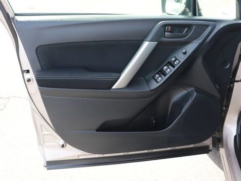 Used 2015 Subaru Forester 2.5i Premium image 10