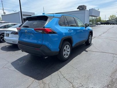Used 2019 Toyota RAV4 LE w/ All Weather Liner Package
