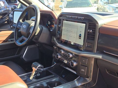 Used 2023 Ford F150 Lariat w/ Equipment Group 502A High image 8