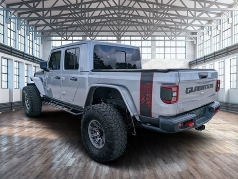 Used 2021 Jeep Gladiator Rubicon AWD/4WD image 6