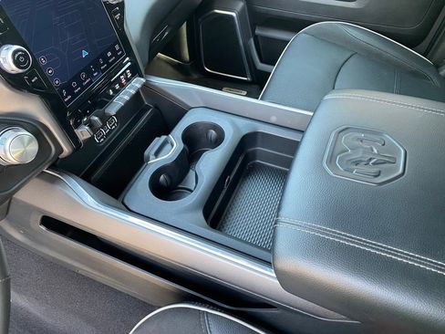 Used 2024 RAM 2500 Laramie w/ Night Edition image 31