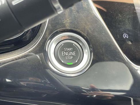 Used 2023 Cadillac XT6 Premium Luxury image 24