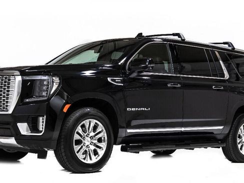 Used 2021 GMC Yukon XL Denali AWD/4WD image 1