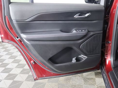 Used 2023 Jeep Grand Cherokee L Laredo AWD/4WD image 26
