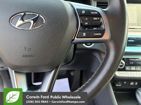 Used 2019 Hyundai Sonata Limited FWD image 17