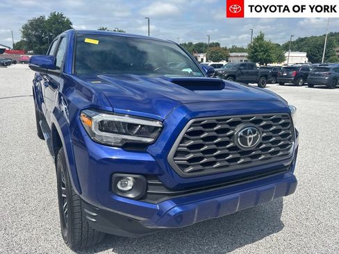 Used 2022 Toyota Tacoma TRD Sport w/ Technology Package AWD/4WD image 1