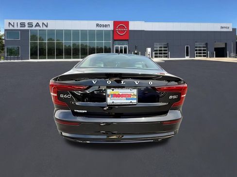 Used 2025 Volvo S60 B5 Plus AWD/4WD image 29