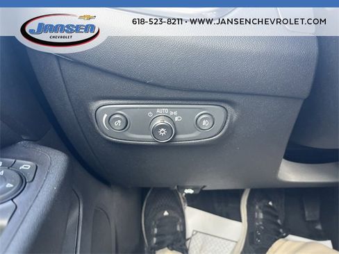 Used 2019 Chevrolet Equinox Premier image 17