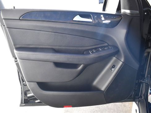 Used 2018 Mercedes-Benz GLE 350 w/ Premium 1 Package image 18