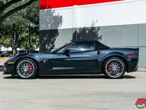 Used 2013 Chevrolet Corvette 427 w/ 1SB Preferred Equipment Group RWD image 36