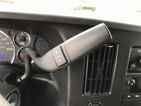 Used 2024 GMC Savana 2500 Extended w/ Driver Convenience Package image 8