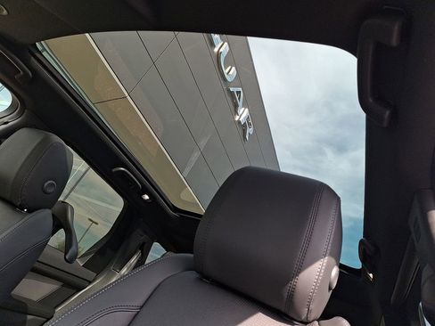 New 2026 Land Rover Discovery Sport Landmark AWD/4WD image 10