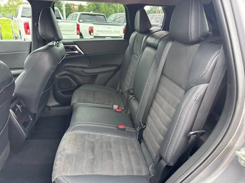 Used 2022 Mitsubishi Outlander SE FWD image 14