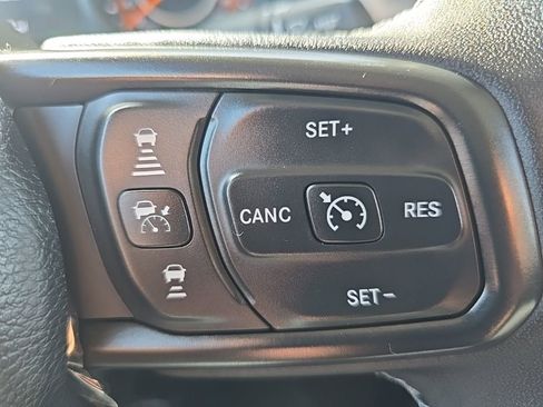 New 2025 Jeep Gladiator Sport image 27