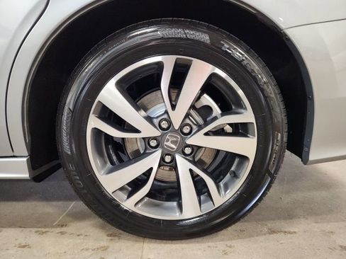 Certified 2024 Honda Odyssey Touring image 29