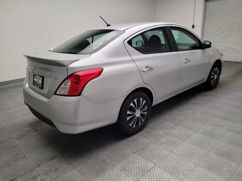 Used 2019 Nissan Versa SV FWD image 9
