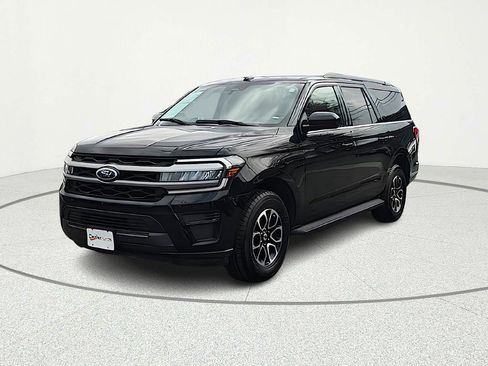 Used 2024 Ford Expedition Max XLT image 1