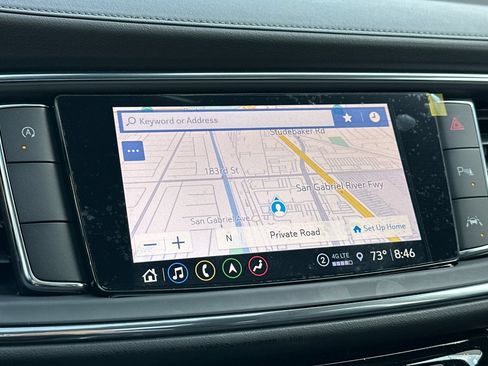 Certified 2024 Buick Enclave Avenir FWD image 28