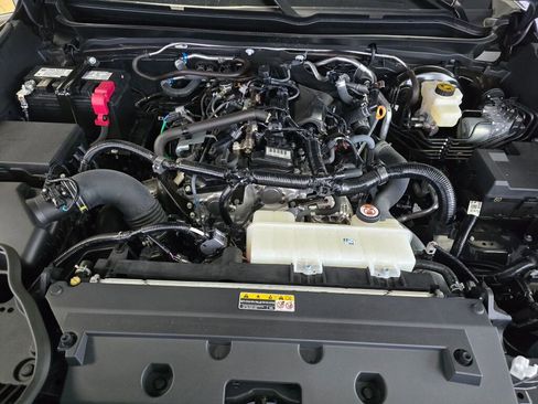 Used 2024 Toyota Tacoma SR5 image 9