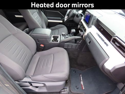 Used 2024 Toyota Tacoma TRD Off-Road image 13