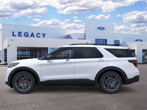 New 2026 Ford Explorer ST-Line w/ ST-Line Street Pack RWD image 3
