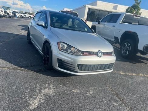 Used 2016 Volkswagen GTI SE FWD image 1