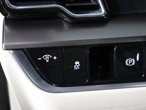 Used 2023 Kia Sportage EX FWD image 22