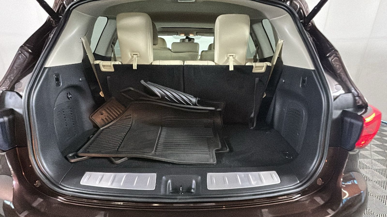 Used 2019 INFINITI QX60 Pure AWD/4WD image 31