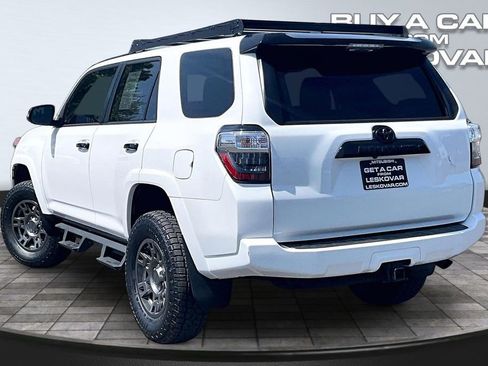 Used 2020 Toyota 4Runner Venture w/ Moonroof Package AWD/4WD image 2