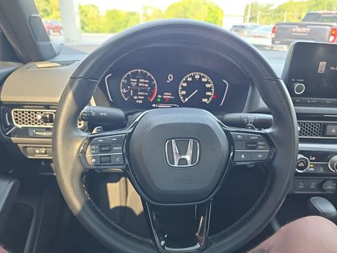 Used 2025 Honda Civic Sport image 17