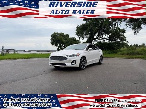 Used 2019 Ford Fusion Titanium FWD image 1