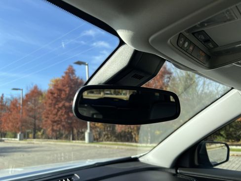 Used 2022 GMC Terrain SLT w/ Elevation Edition image 25