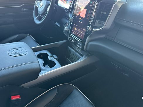 New 2026 RAM 1500 Laramie AWD/4WD image 14