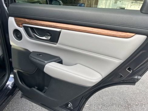 Used 2017 Honda CR-V Touring image 38