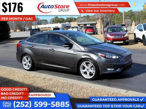 Used 2015 Ford Focus Titanium image 4