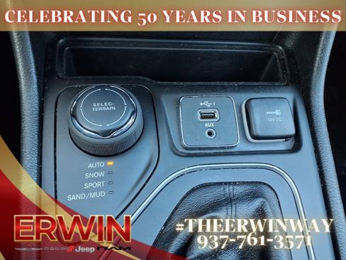 Certified 2021 Jeep Cherokee Latitude Lux image 24