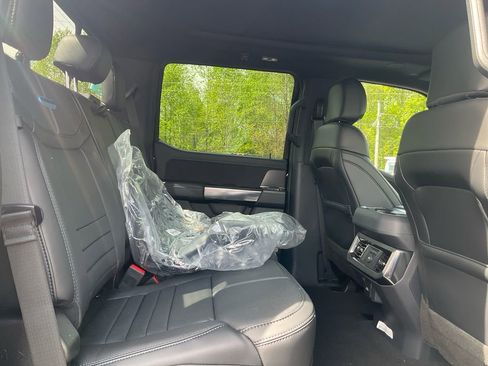 New 2026 Ford F250 Platinum AWD/4WD image 13